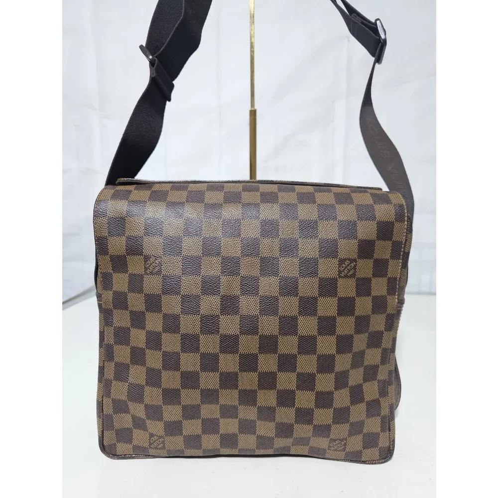 LOUIS VUITTON Damier Ebene Naviglio Messenger Bag